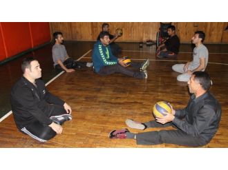 Emanet formalarla derece yapan engelli sporcular yardım bekliyor