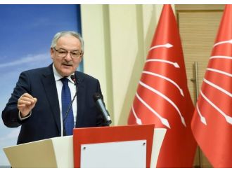 CHP yine ’Erdoğan-Davutoğlu gerilimi’ peşinde