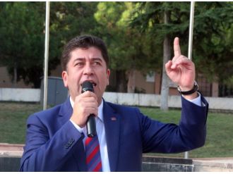 CHP’li vekilden itiraf: Halkımız bize sarı kart gösterdi