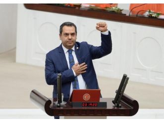 CHP’li vekil böyle yemin etti