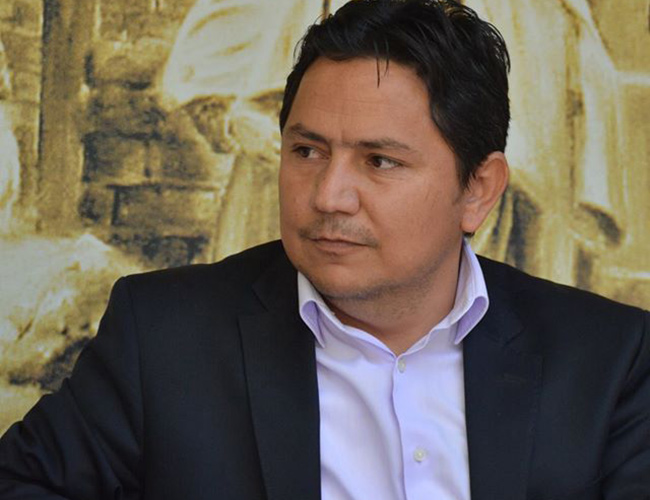 Tarih Romancısı Mehmet Işık içini döktü