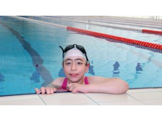 Bedensel engelli kızın müthiş başarısı