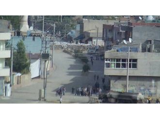 Teröristler cami girişine mayın döşedi: Operasyonda 1 ölü, 10 yaralı