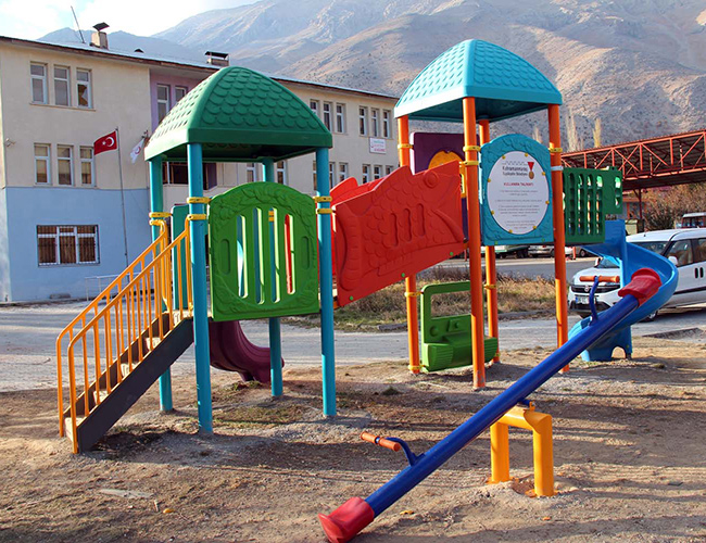 Nurhak’a Oyun Grubu Yapıldı