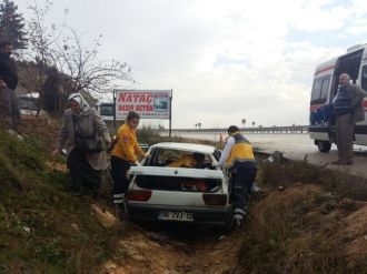 Otomobil takla attı: 3 yaralı