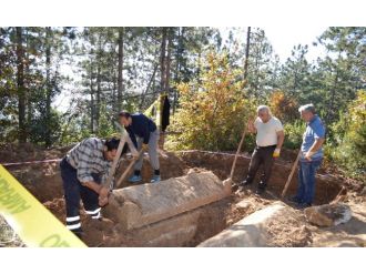 Define ararken lahit buldular