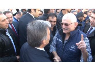 Abdullah Gül’e uyarı: İhanetçilerin yanında olma !