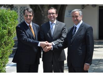 Liderlerin görüşmesi 4 saat sürdü