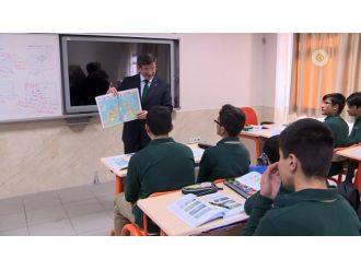 Başbakan’dan coğrafya ve Türkçe dersi