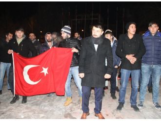 Eksi 20 derece ’Türkmen’ protestosu