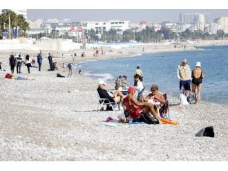 Marmara’da kıyameti, Antalya’da keyif