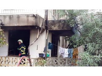 Ev yandı, Suriyeliler kaçtı