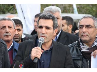 Yaşlı kadından HDP’lilere: Kendi başınızı yiyin"