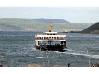 Deniz ulaşımına fırtına engeli