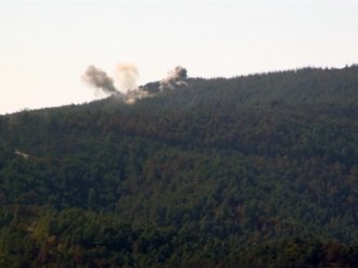 Esed Güçler ve Ruslar Türkmen Köylerini bombalıyor