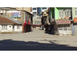 Yüksekova’da sokağa çıkma yasağı sürüyor