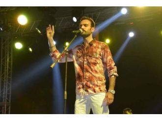 Hataylı şairden Atatürk’e "dombra" bestesi