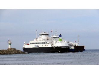 140 yolculu feribot limana çekildi