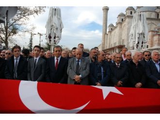 İşadamı Murat Bayrak son yolculuğuna uğurlandı
