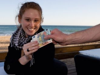 Yeni 20 euroluk banknotlar piyasada