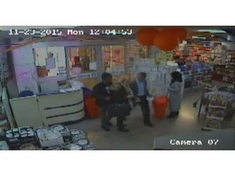 Mama hırsızlığı ve saldırı kamerada