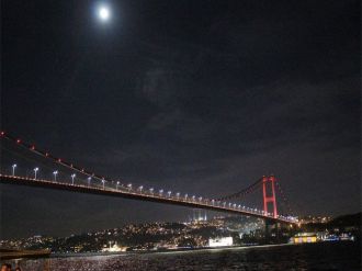 İstanbul turuncuya büründü