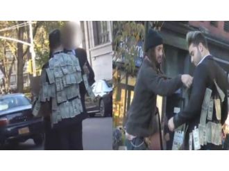 Zenginler paraya saldırdı ama evsiz adam...