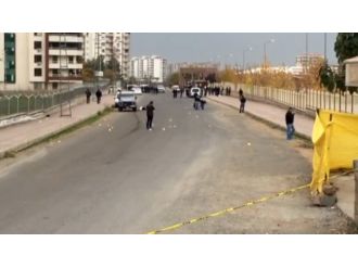 Diyarbakır’da polis otosuna saldırı: 3 yaralı