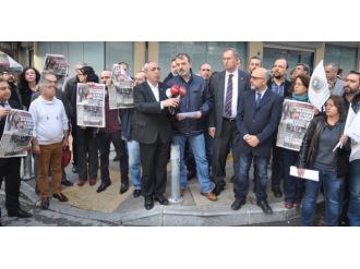 Can Dündar ve Erdem Gül’e destek verdiler