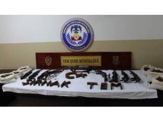 Kamyondan cephanelik çıktı!