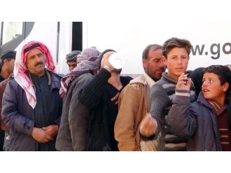 Suriyeliler ülkelerine dönüyor