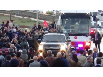 Erdoğan vatandaşlara satranç takımı dağıttı