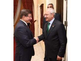 Davutoğlu, Kılıçdaroğlu ve Bahçeli ile görüştü