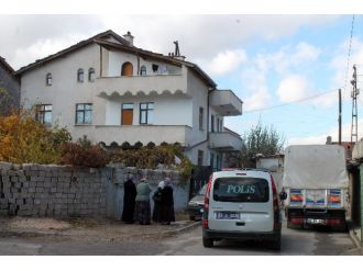 Tartıştığı karısını pompalıyla vurdu