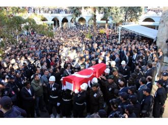Kahramanmaraş şehidini uğurladı