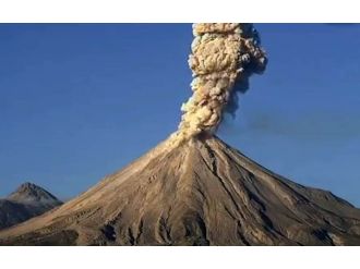 Yanardağ yeniden faaliyete geçti