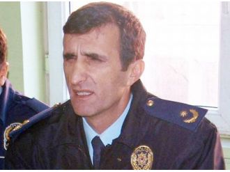 Astsubayla emekli emniyet müdürünün araçları çarpıştı: 3 ölü