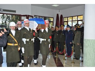 Rus pilotun cenazesi Moskova’ya gönderildi