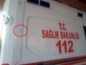Hasta taşıyan ambulansa silahlı saldırı