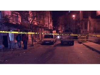 Kıraathane önünde ses bombası paniği!