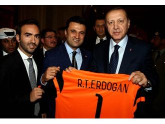 Erdoğan’a formalı karşılama