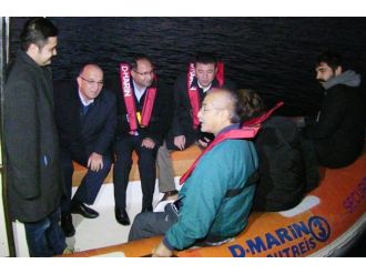 Aylan için botla denize açıldılar!