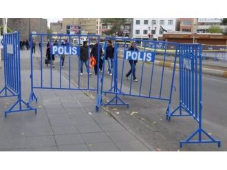 İlçeyi terk ediyorlar