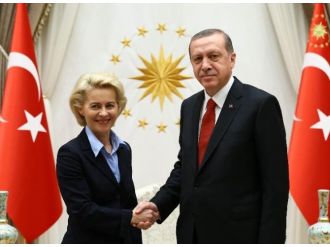 Almanya Savunma Bakanı’nı kabul etti