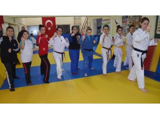 Şiddet onlara sökmez !