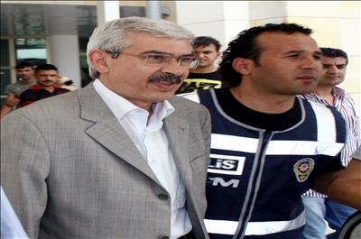 İP Genel Başkan Yardımcısı gözaltında 