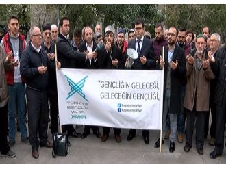 Cuma namazı sonrası Türkmenler için dua