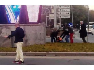 Bir tarafta yakma girişimi, diğer tarafta dayak!