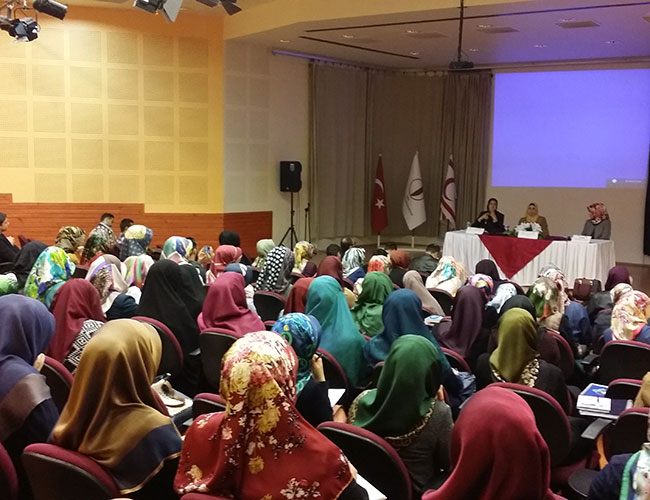 İlahiyat Fakültesi'nde “Oku” Konulu Paneli