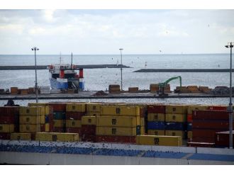 Rusya’ya flaş hamle... 4 Rus bayraklı gemi tutuklandı